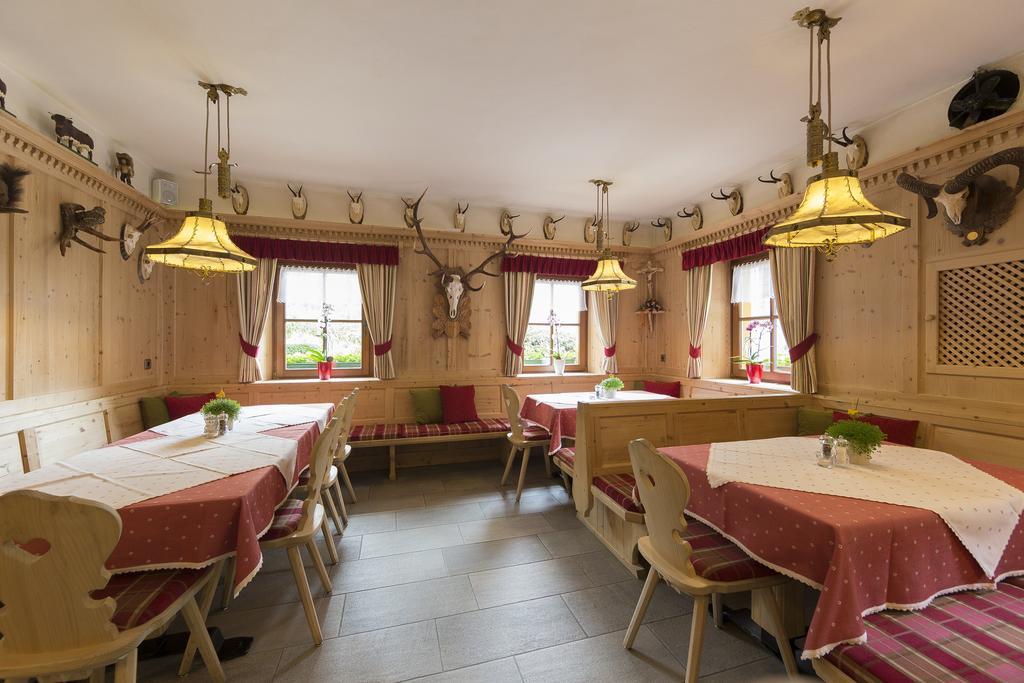 Hotel Anewandter Brunico Exterior photo