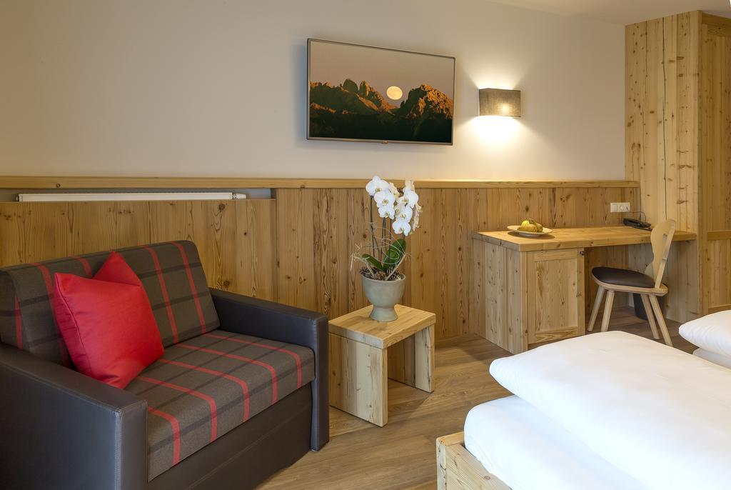 Hotel Anewandter Brunico Room photo